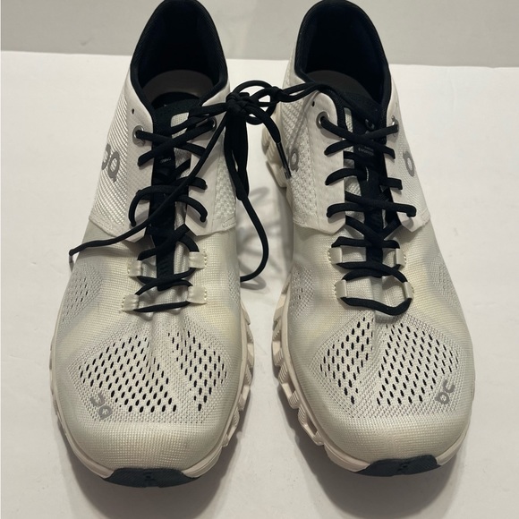 Cloudflow Womens Active Running ON Size 9.5 🌥☁️ - Picture 4 of 12